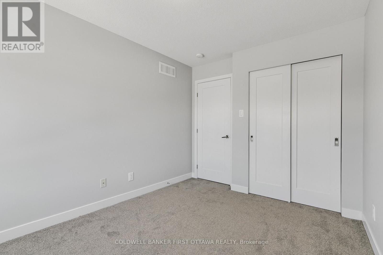 1042 Cobble Hill Drive, Ottawa, Ontario  K2J 0J7 - Photo 17 - X13698592