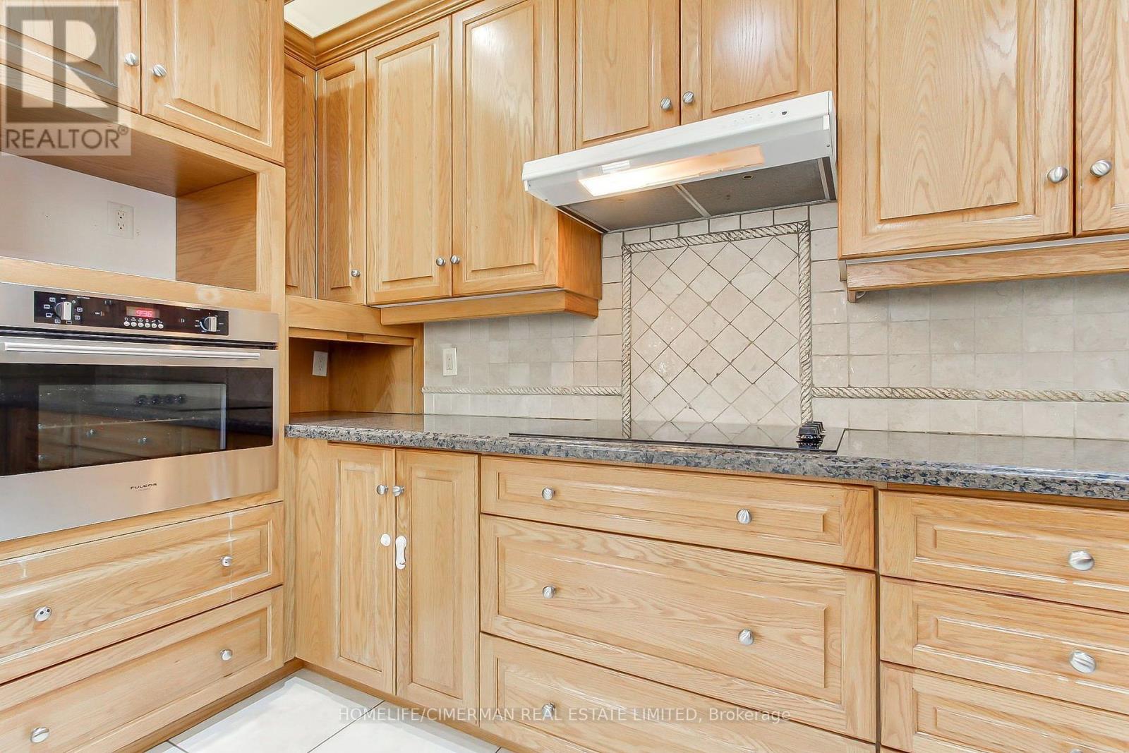 61 Pemberton Road, Richmond Hill, Ontario  L4C 3T5 - Photo 18 - N13698562