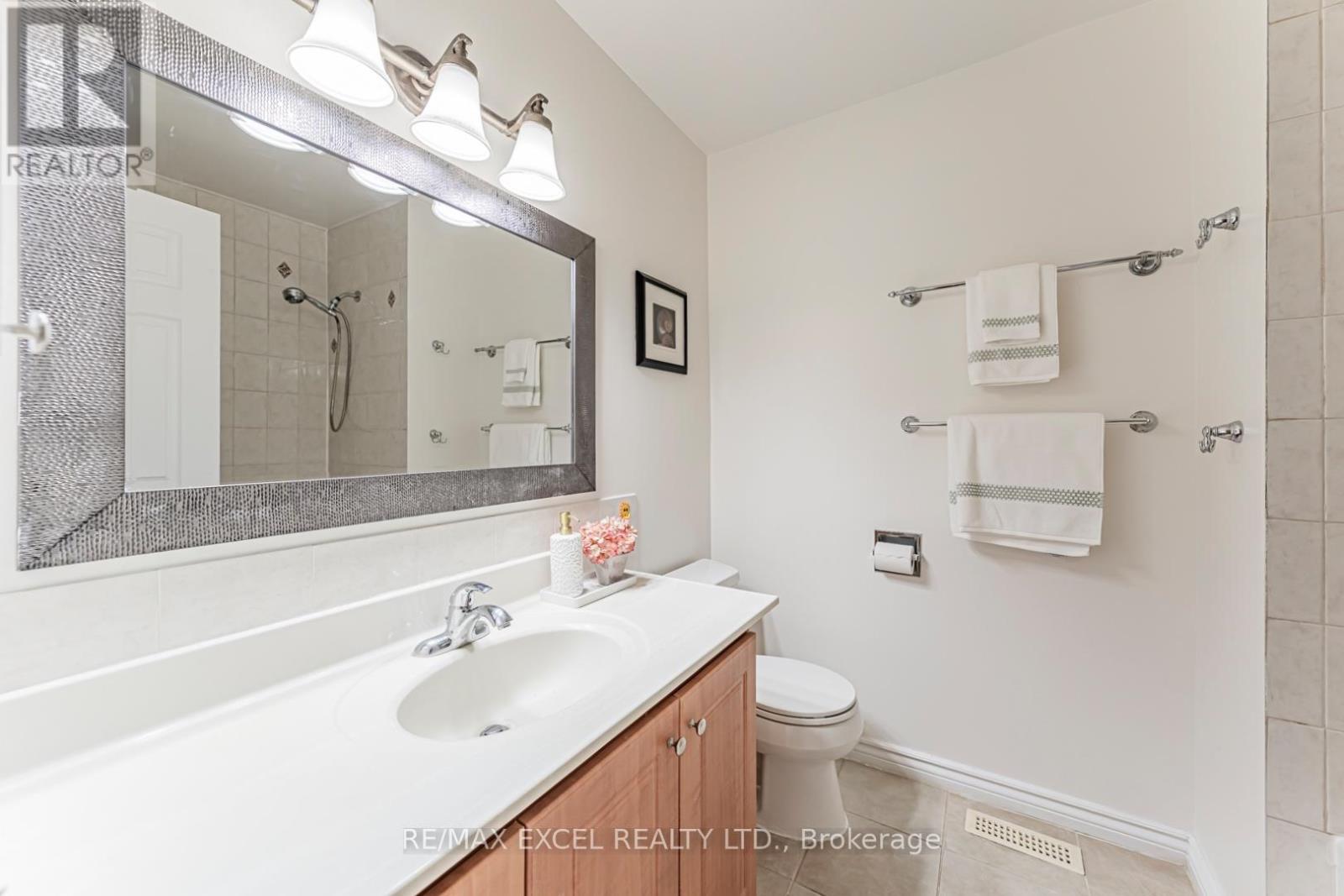 128 Cottonwood Court, Markham, Ontario  L3T 5X1 - Photo 36 - N13698570