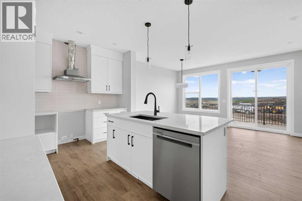 31 Setonvista Grove SE, Calgary, Alberta  T3M 4H9 - Photo 2 - A2338595