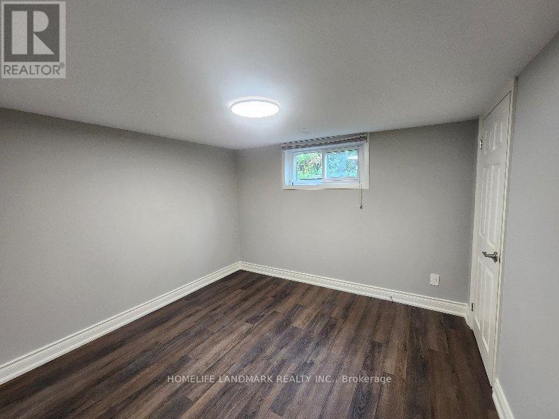2042 Constance Drive, Oakville, Ontario  L6J 2V5 - Photo 4 - W13698578