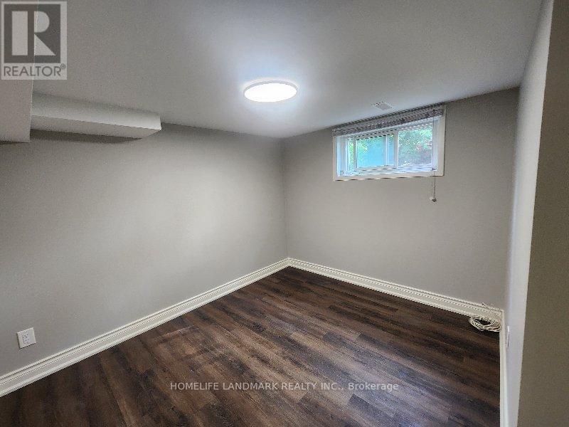 2042 Constance Drive, Oakville, Ontario  L6J 2V5 - Photo 5 - W13698578