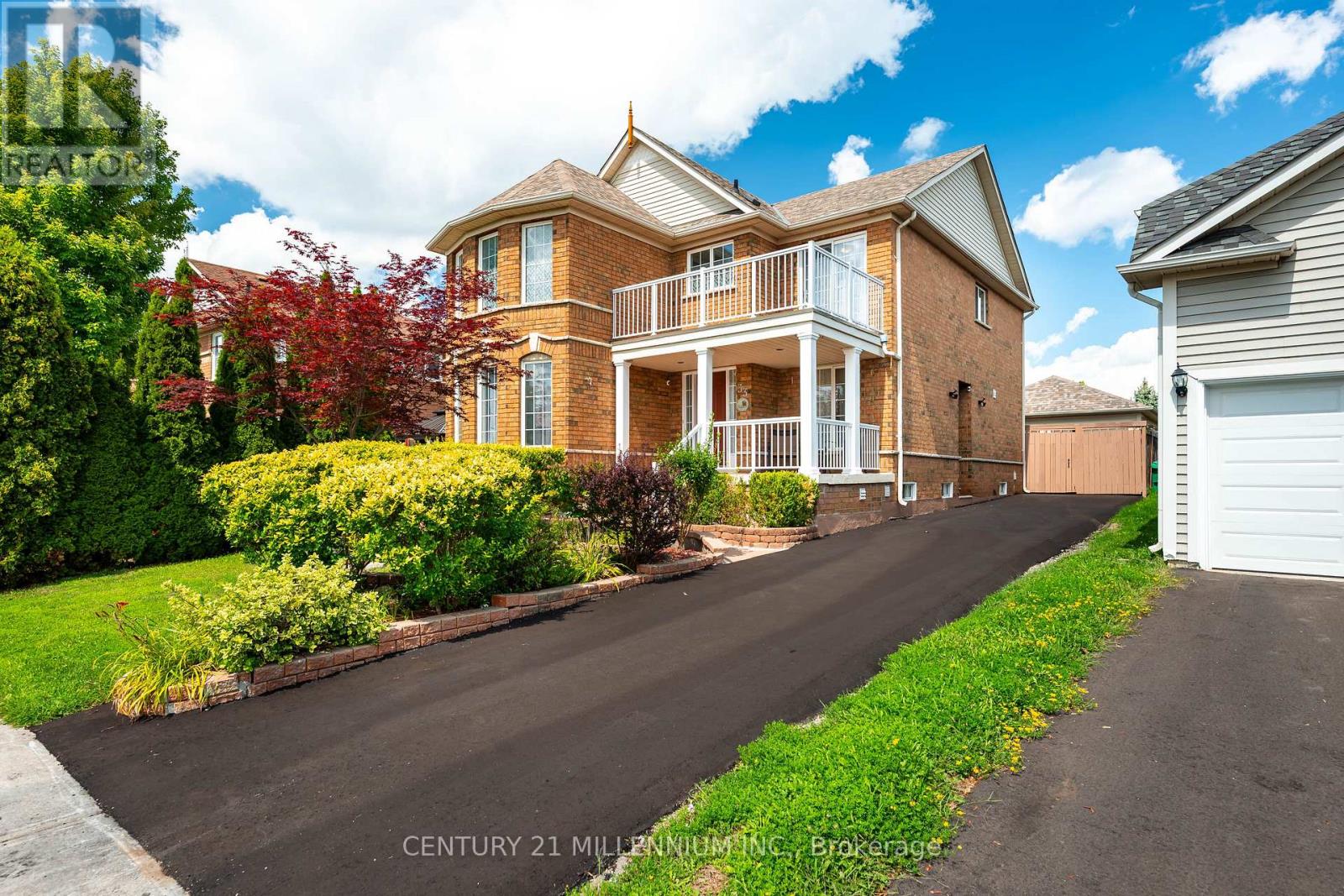33 FLETCHERS CREEK BOULEVARD, Brampton, Ontario