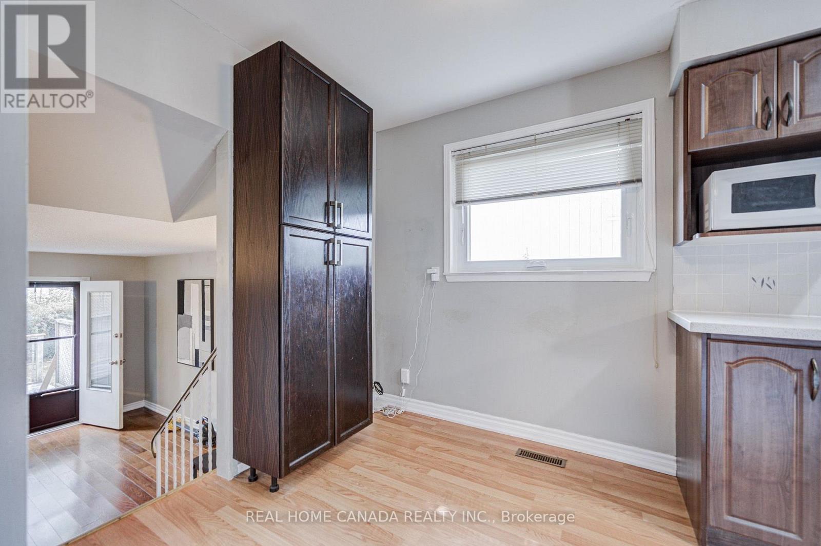 19 Hepworth Drive, Toronto, Ontario  M9R 3W1 - Photo 19 - W13698590
