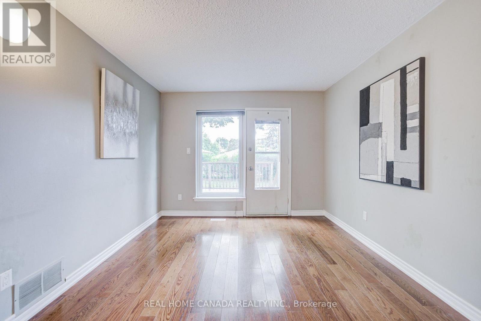 19 Hepworth Drive, Toronto, Ontario  M9R 3W1 - Photo 27 - W13698590
