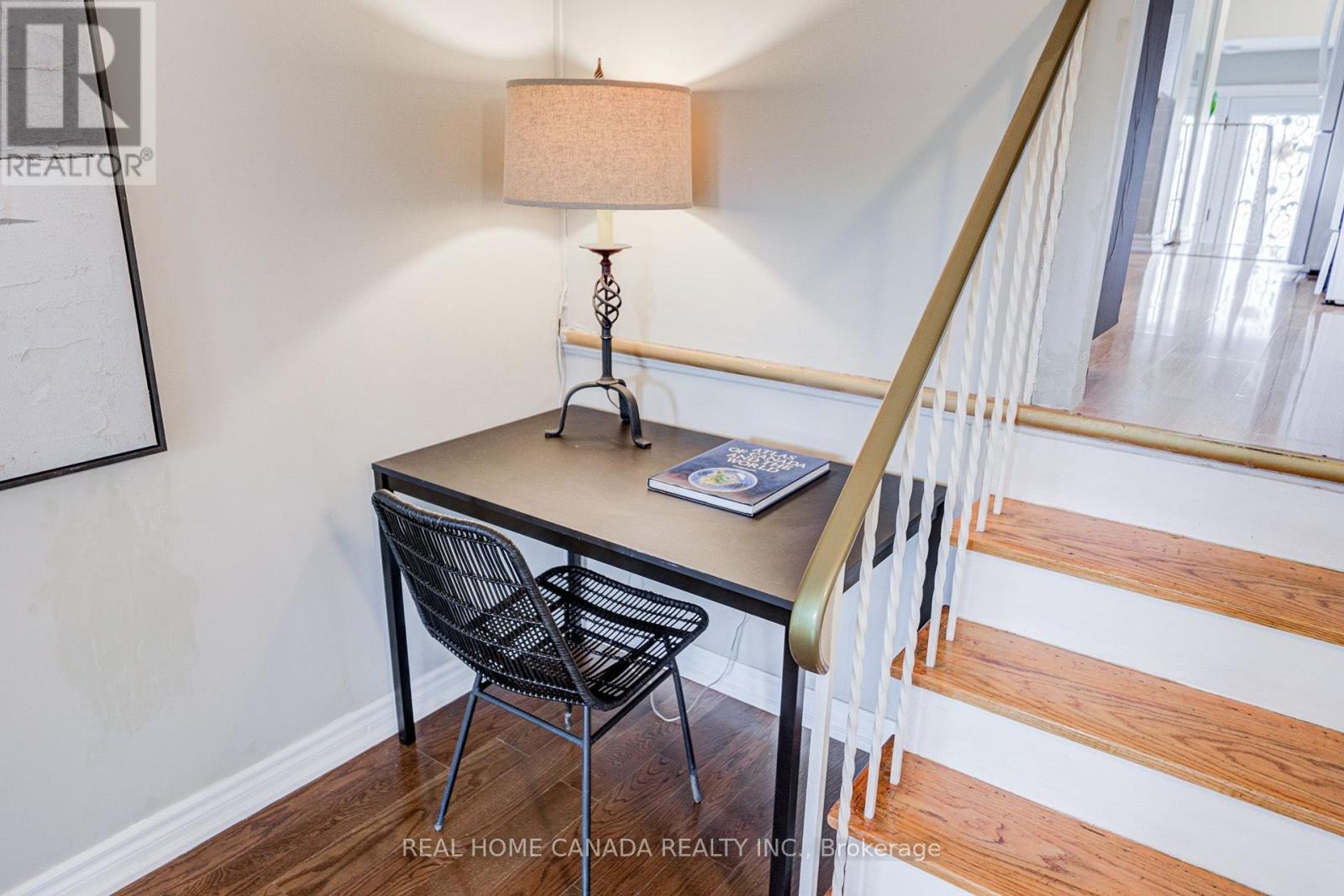 19 Hepworth Drive, Toronto, Ontario  M9R 3W1 - Photo 30 - W13698590