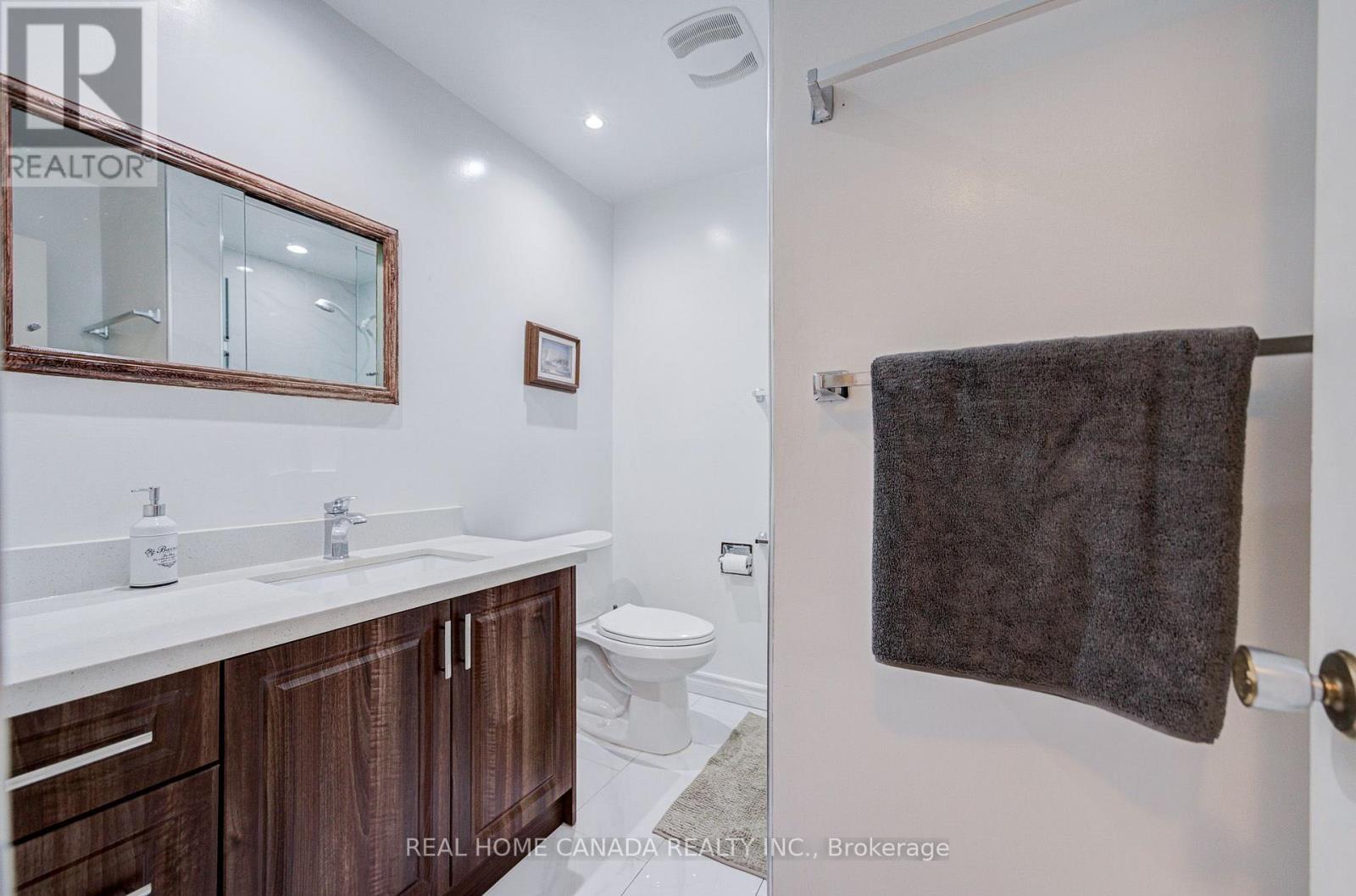 19 Hepworth Drive, Toronto, Ontario  M9R 3W1 - Photo 33 - W13698590