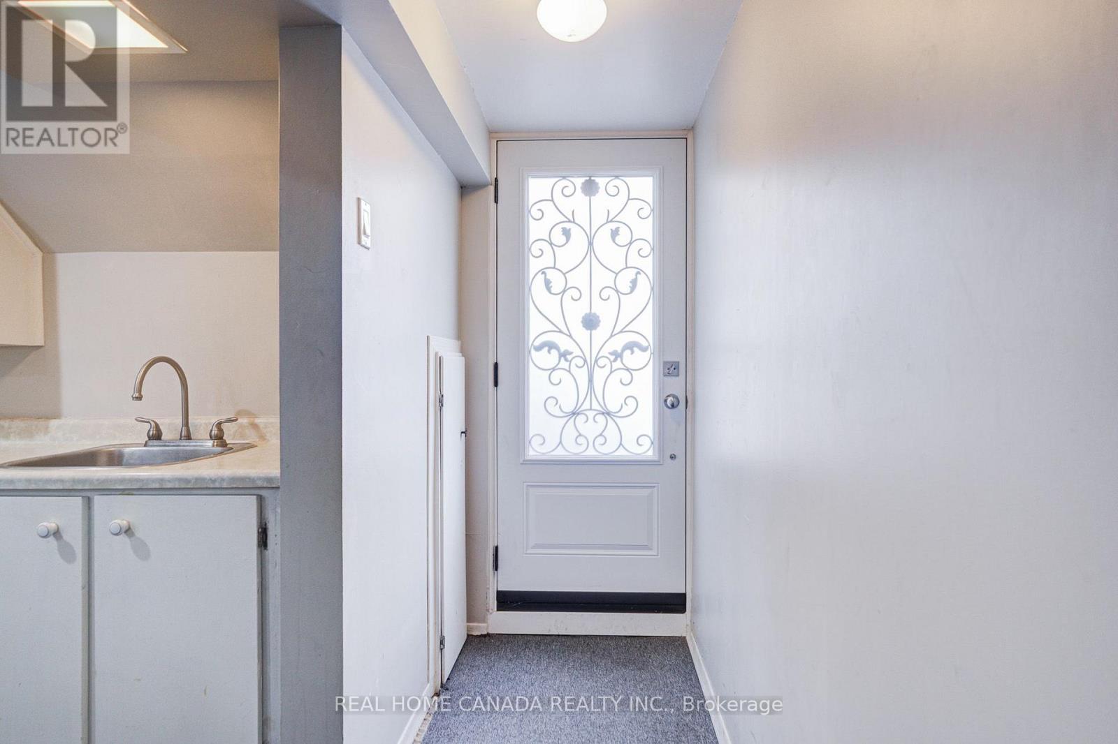 19 Hepworth Drive, Toronto, Ontario  M9R 3W1 - Photo 38 - W13698590