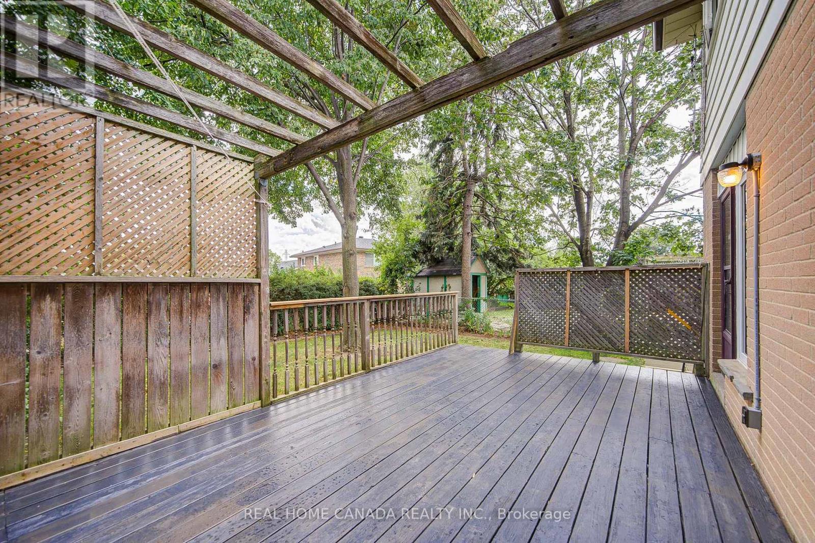 19 Hepworth Drive, Toronto, Ontario  M9R 3W1 - Photo 42 - W13698590