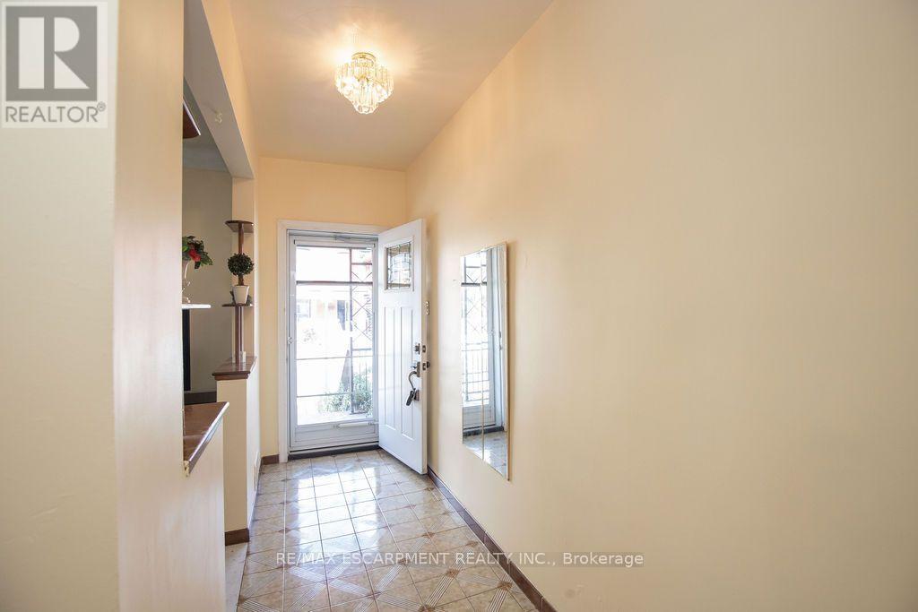 66 Sherman Avenue N, Hamilton, Ontario  L8L 6M2 - Photo 13 - X13698564