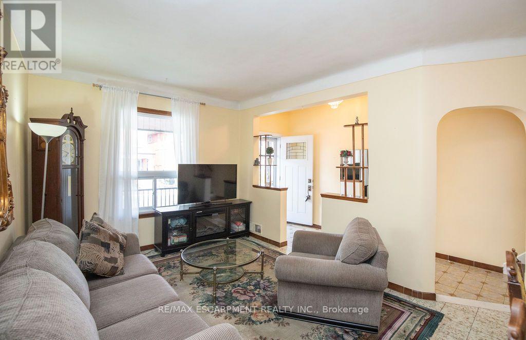 66 Sherman Avenue N, Hamilton, Ontario  L8L 6M2 - Photo 9 - X13698564