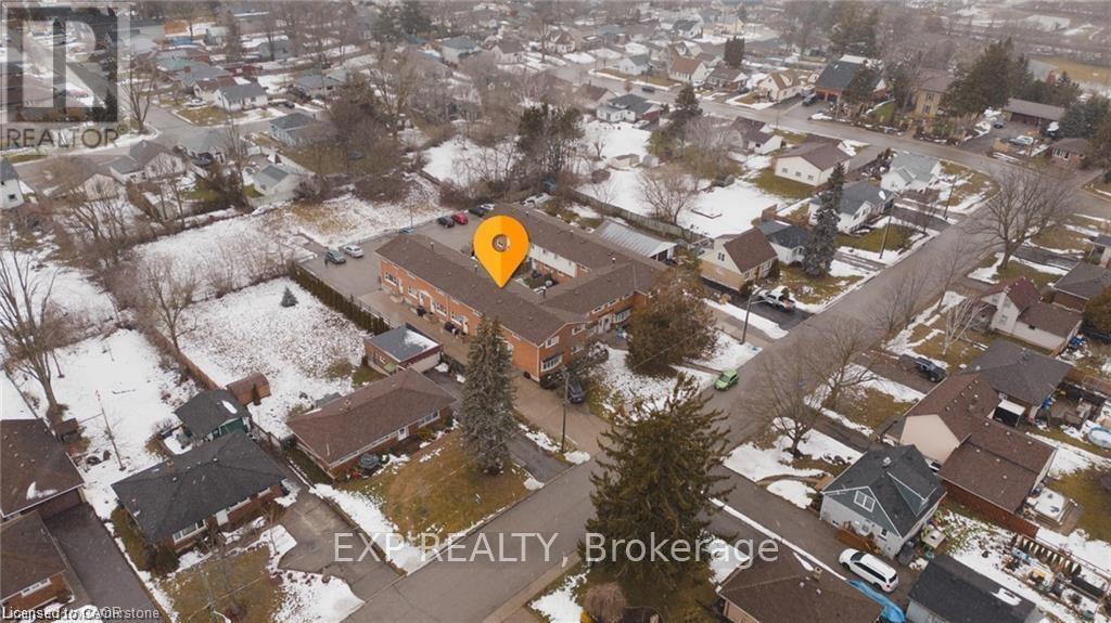 8 - 78 Bee Street, Woodstock, Ontario  N4S 3Z3 - Photo 2 - X13698566