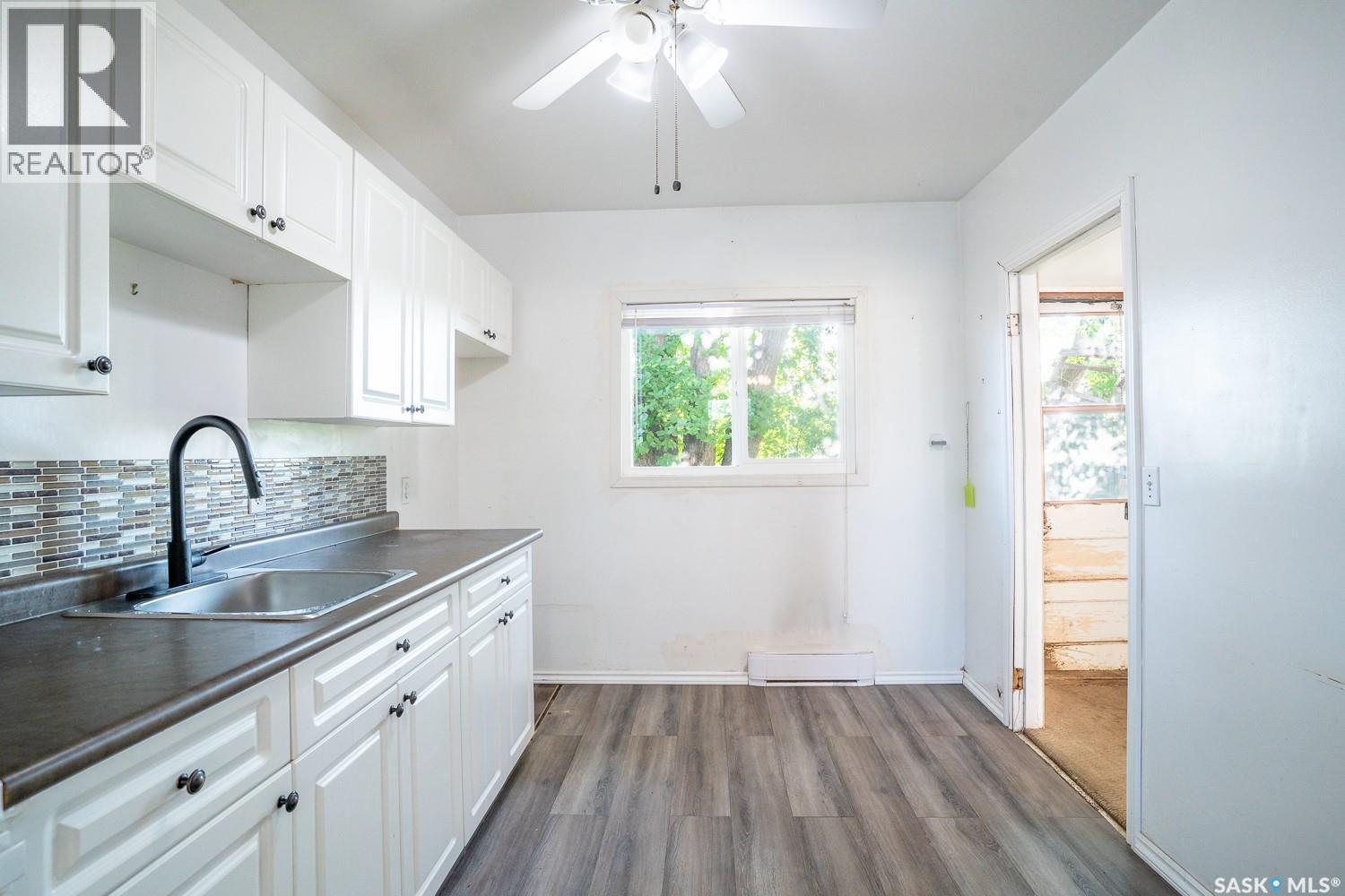 30 1st Avenue N, Martensville, Saskatchewan  S0K 0A2 - Photo 5 - SK046237