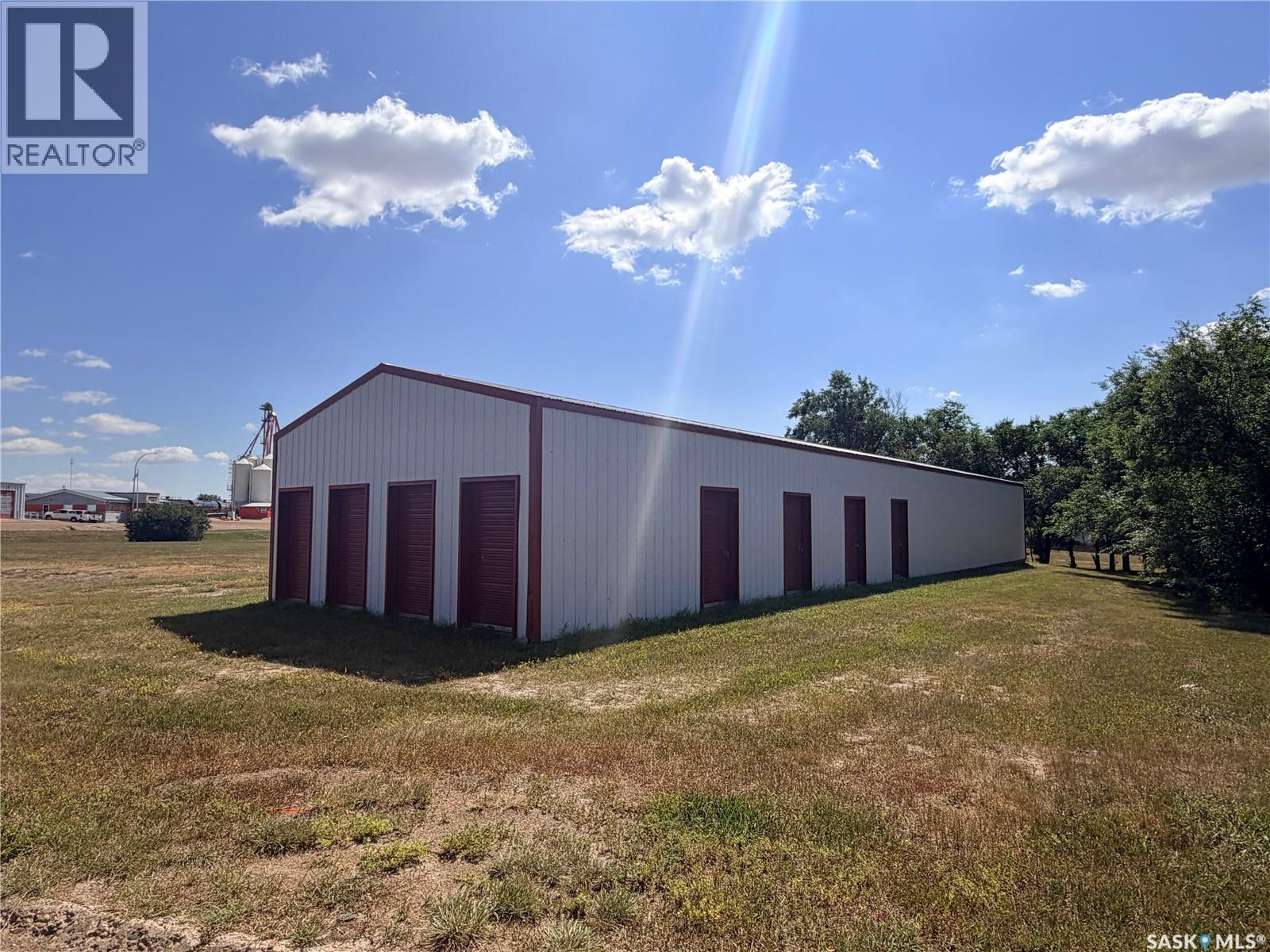 100 Railway Avenue, Coronach, Saskatchewan  S0H 0Z0 - Photo 6 - SK046103