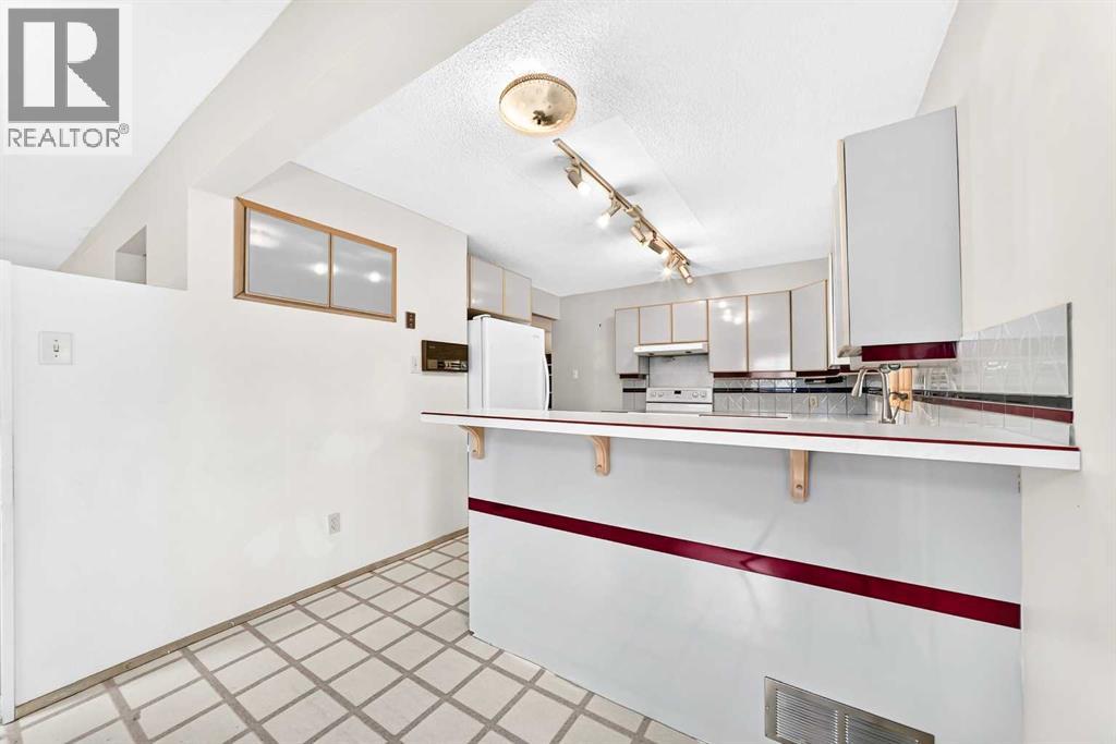 42 Cardiff Drive NW, Calgary, Alberta  T2K 1R5 - Photo 16 - A2322227