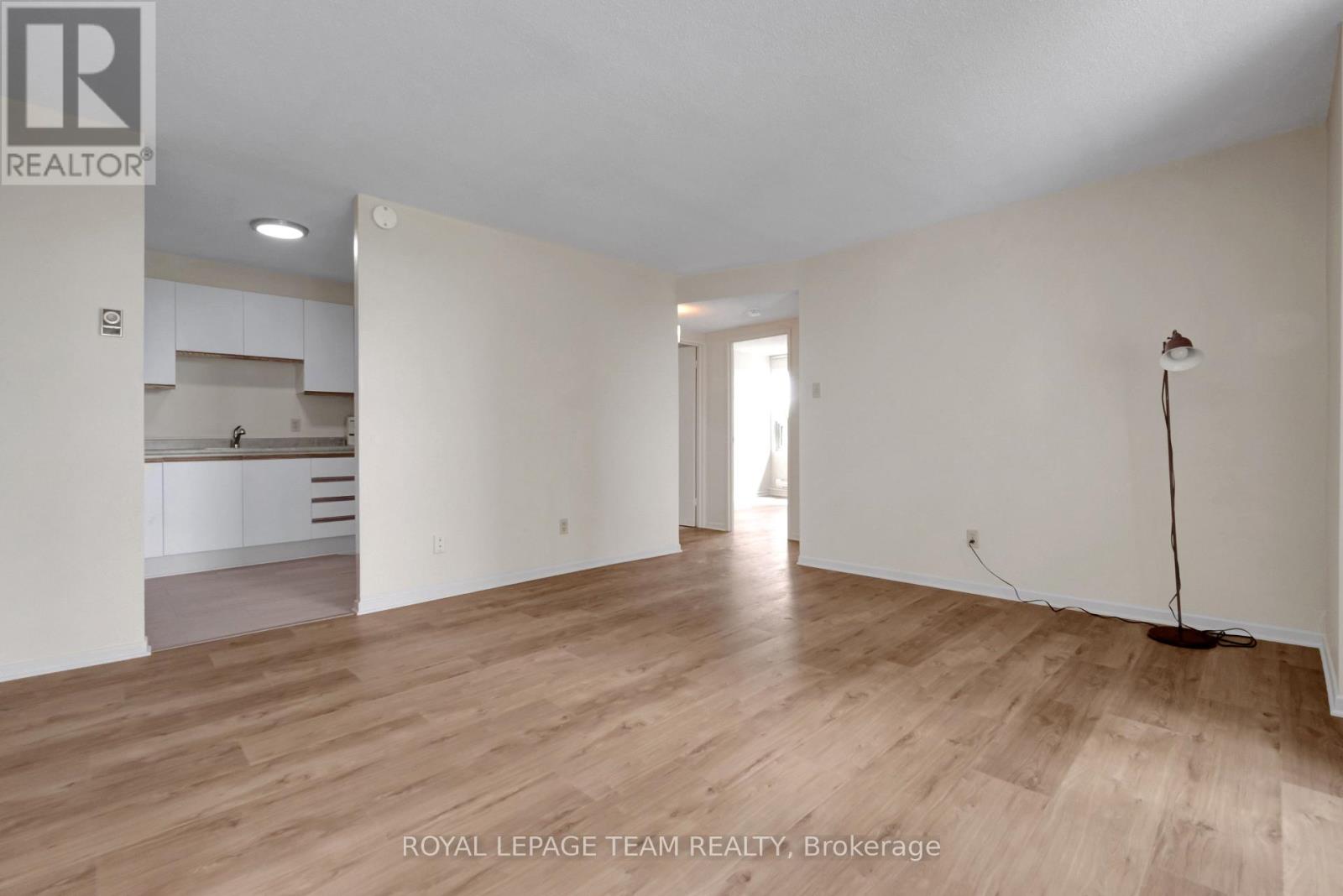 402 - 1380 Prince Of Wales Drive, Ottawa, Ontario  K2C 3N5 - Photo 12 - X13698628