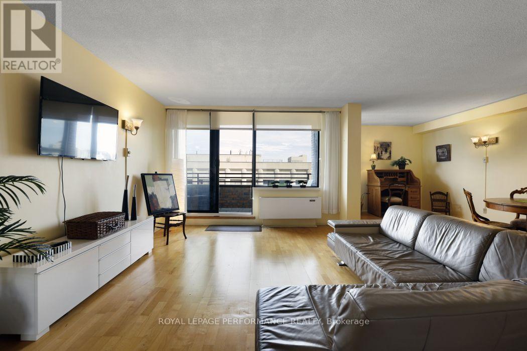 1801 - 71 Somerset Street W, Ottawa, Ontario  K2P 2G2 - Photo 18 - X13698644