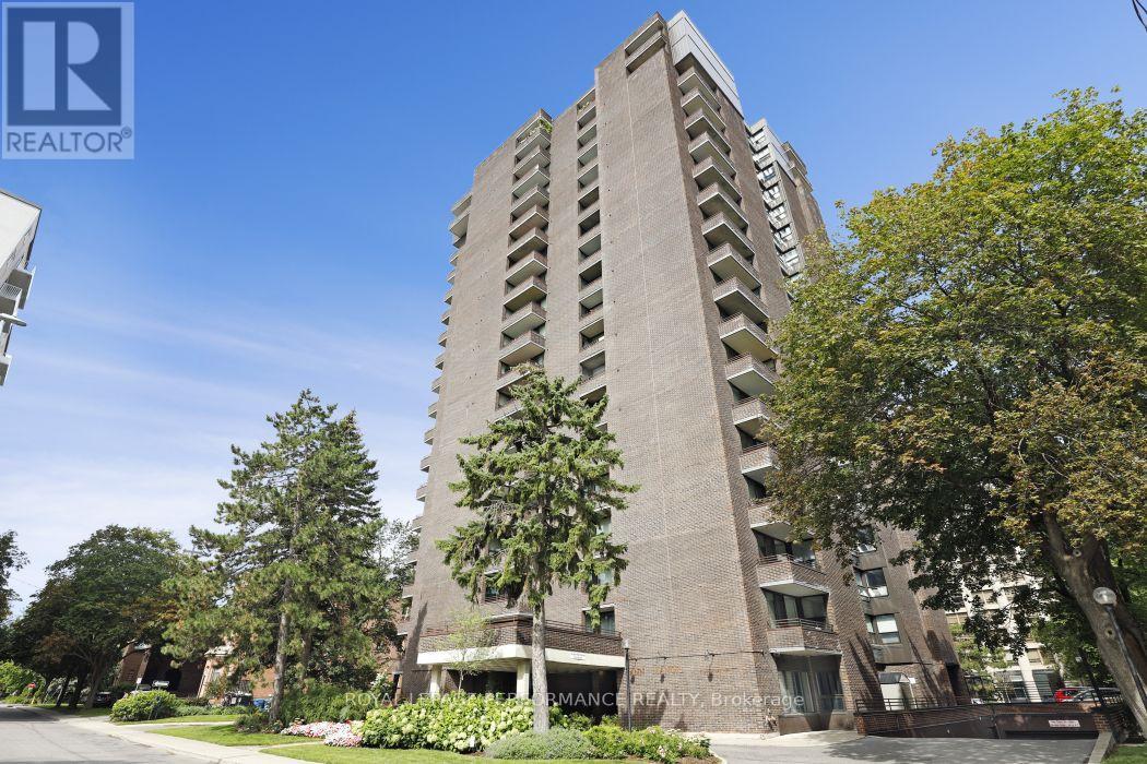 1801 - 71 Somerset Street W, Ottawa, Ontario  K2P 2G2 - Photo 2 - X13698644