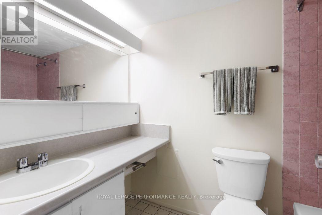 1801 - 71 Somerset Street W, Ottawa, Ontario  K2P 2G2 - Photo 33 - X13698644