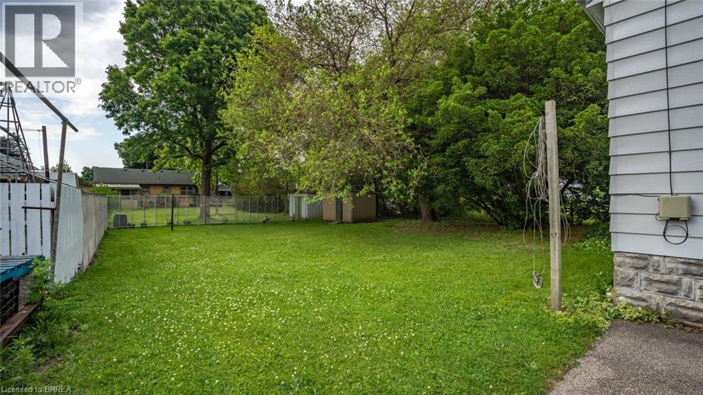 848 Colborne Street E, Brantford, Ontario  N3S 3S9 - Photo 21 - 40855912