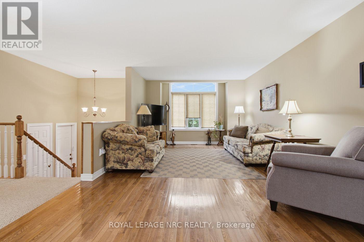 73 Rolling Meadows Boulevard, Pelham, Ontario  L3E 0N2 - Photo 18 - X13698618