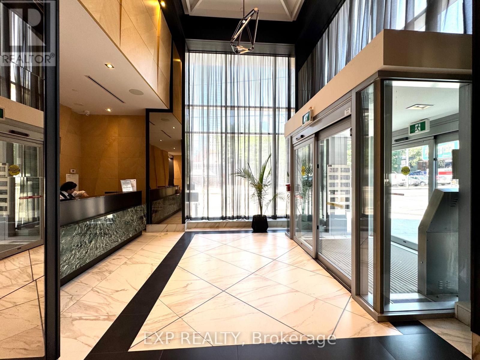 2704 - 89 Mcgill Street, Toronto, Ontario  M5B 0B1 - Photo 15 - C13698594
