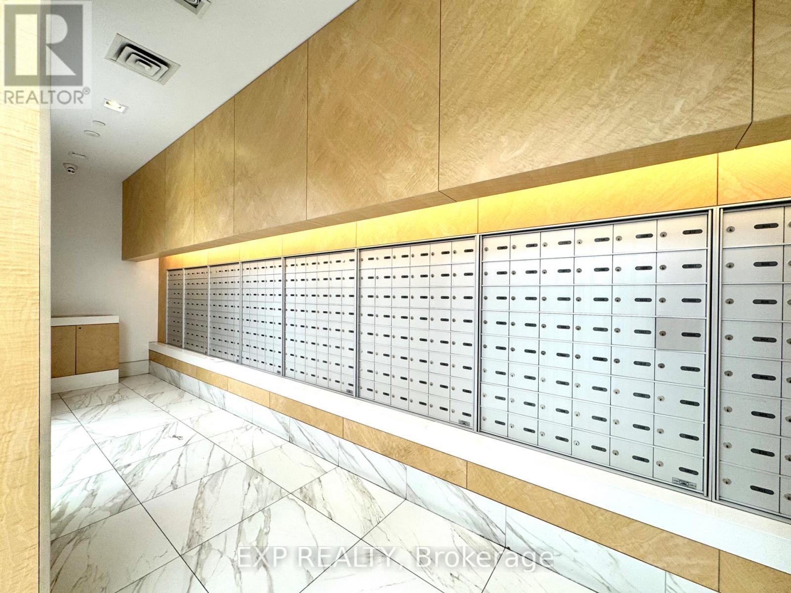 2704 - 89 Mcgill Street, Toronto, Ontario  M5B 0B1 - Photo 17 - C13698594
