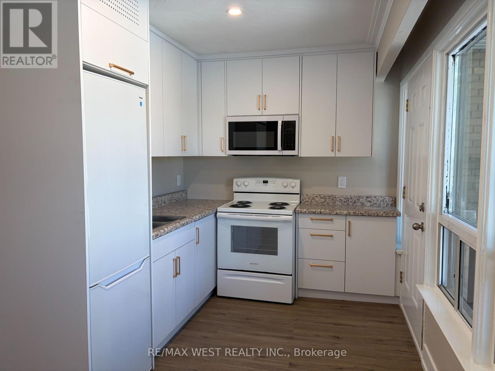 Apt 1 - 1697 Dundas Street W, Toronto, Ontario  M6K 1V2 - Photo 12 - C13698596