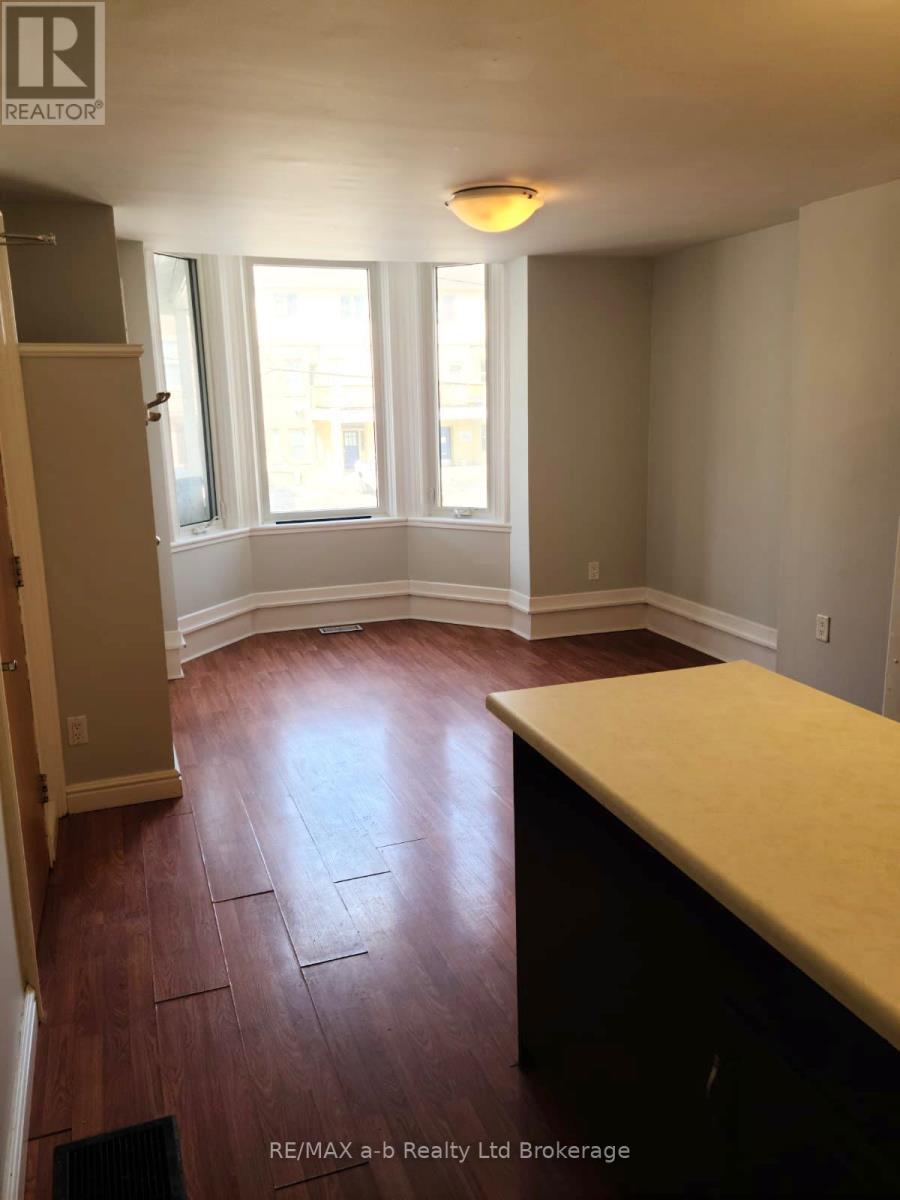 3 - 26 Stanley Street, London South (South F), Ontario  N6C 1B1 - Photo 2 - X13698642