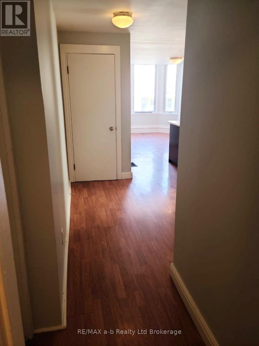 3 - 26 Stanley Street, London South (South F), Ontario  N6C 1B1 - Photo 3 - X13698642