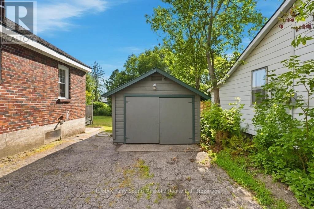40 Waubeek Street, Parry Sound, Ontario  P2A 1C2 - Photo 22 - X13698602