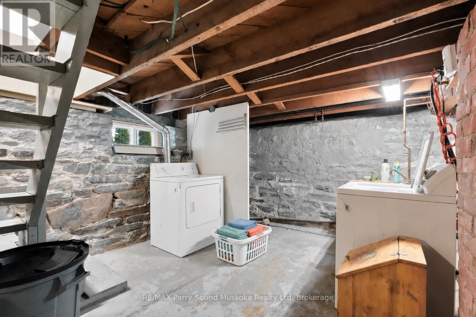 40 Waubeek Street, Parry Sound, Ontario  P2A 1C2 - Photo 23 - X13698602