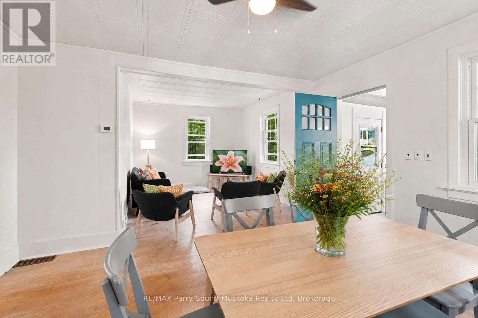 40 Waubeek Street, Parry Sound, Ontario  P2A 1C2 - Photo 4 - X13698602