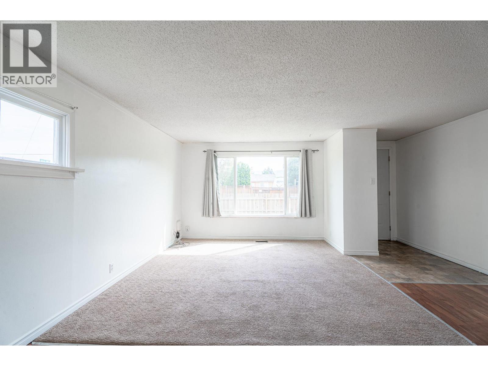 928 Sherbrooke Avenue, Kamloops, British Columbia  V2B 1W2 - Photo 8 - 10398317
