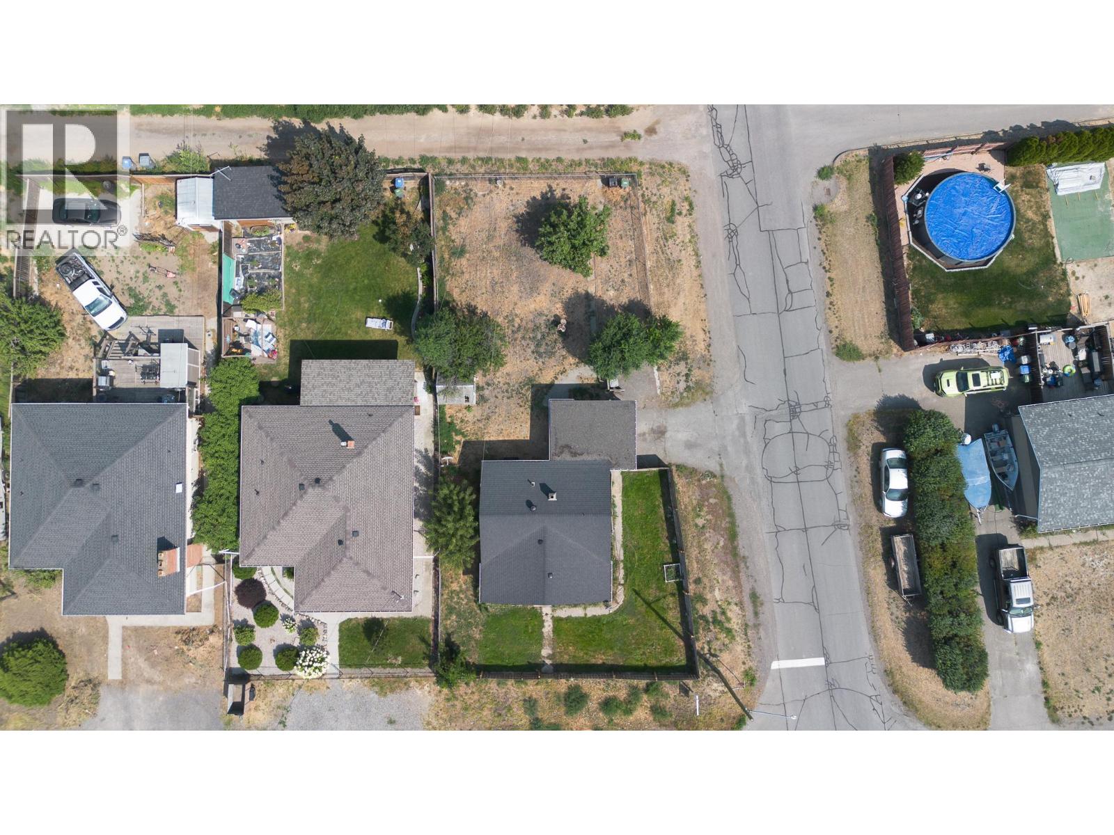928 Sherbrooke Avenue, Kamloops, British Columbia  V2B 1W2 - Photo 2 - 10398317