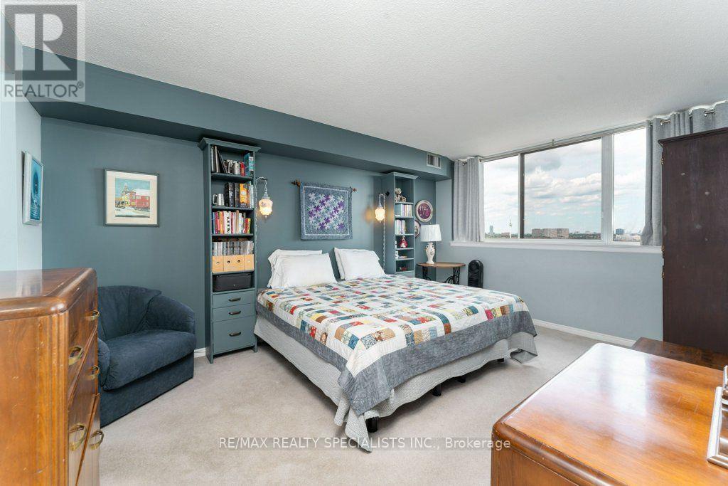 1106 - 880 Dundas Street W, Mississauga, Ontario  L5C 4H3 - Photo 17 - W13698600