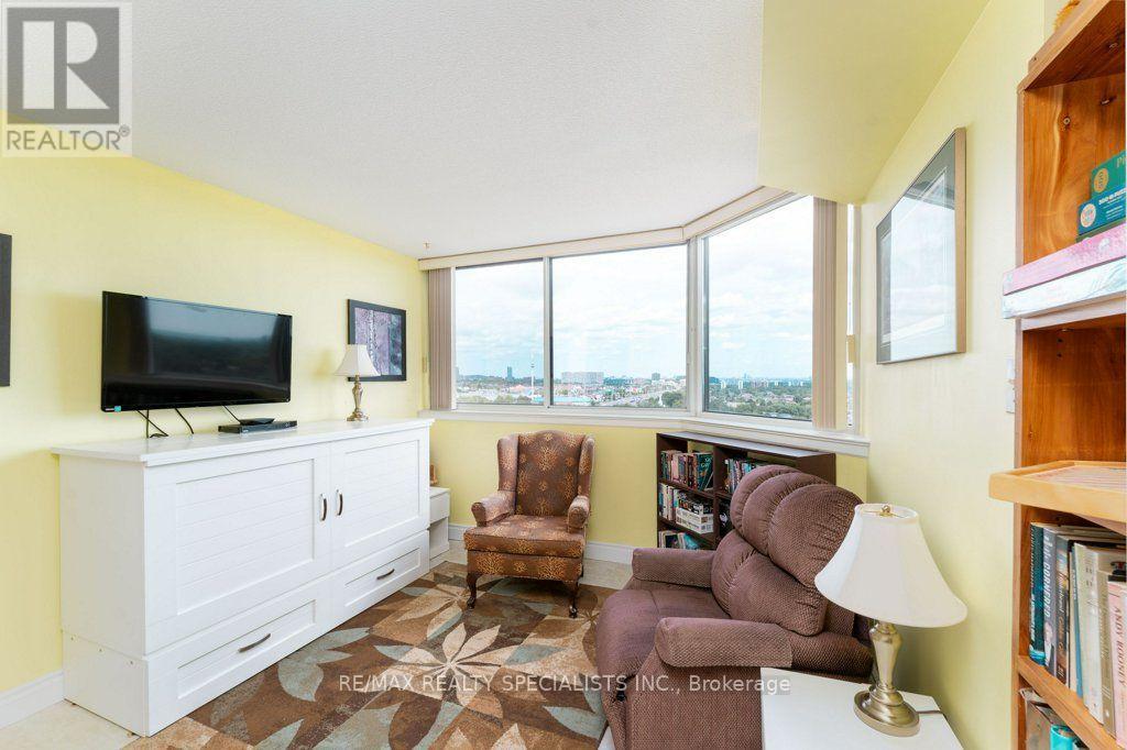 1106 - 880 Dundas Street W, Mississauga, Ontario  L5C 4H3 - Photo 20 - W13698600