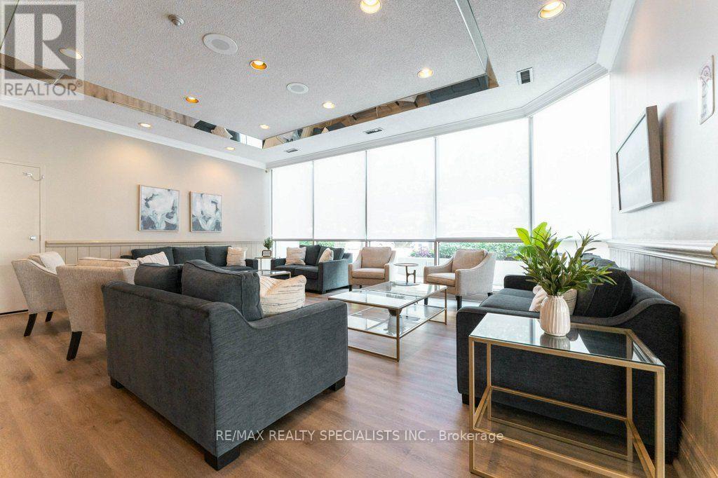 1106 - 880 Dundas Street W, Mississauga, Ontario  L5C 4H3 - Photo 35 - W13698600