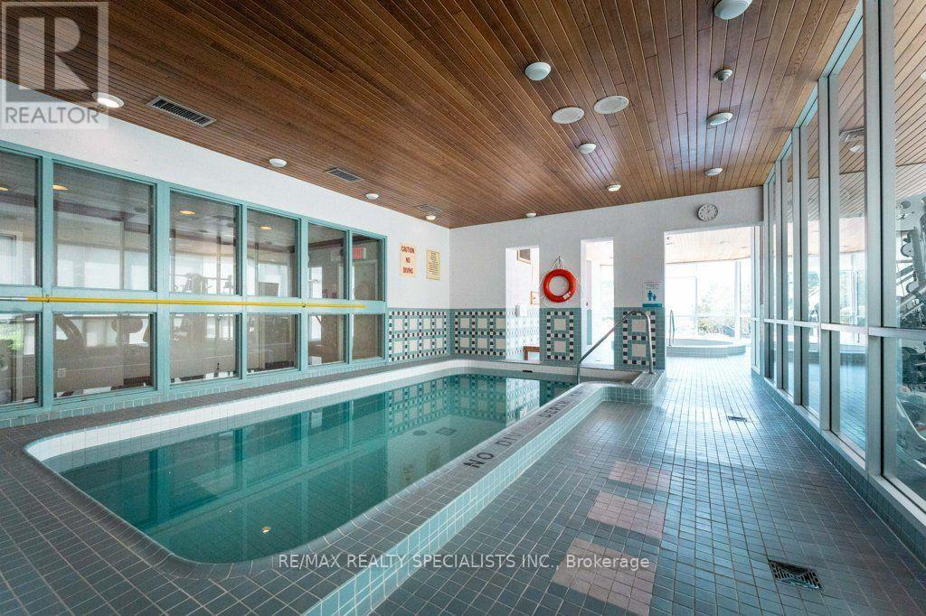 1106 - 880 Dundas Street W, Mississauga, Ontario  L5C 4H3 - Photo 37 - W13698600