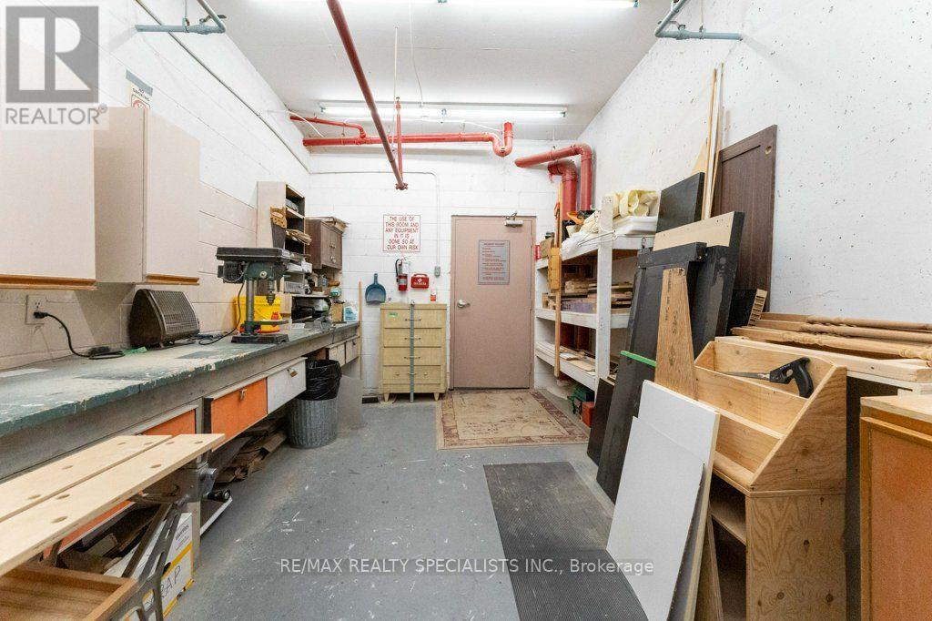 1106 - 880 Dundas Street W, Mississauga, Ontario  L5C 4H3 - Photo 42 - W13698600
