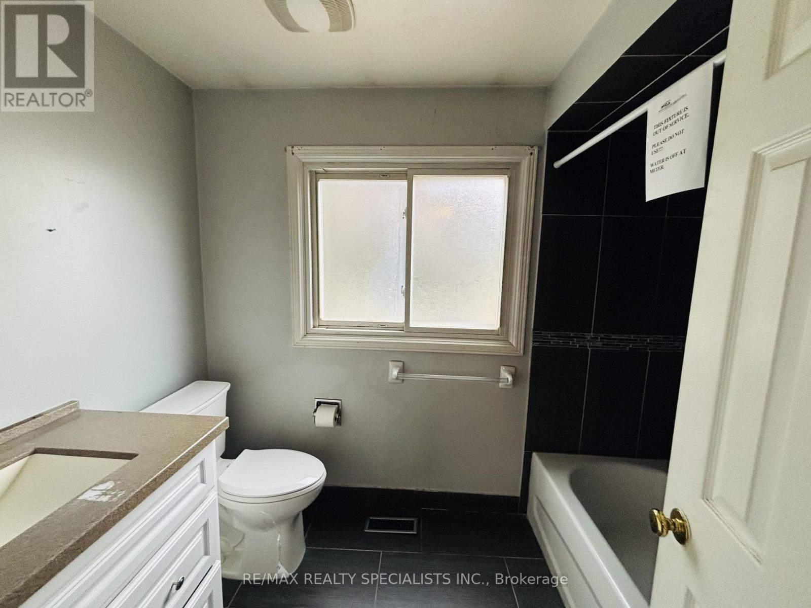 33 Cherrytree Drive, Brampton, Ontario  L6Y 3L7 - Photo 24 - W13698614