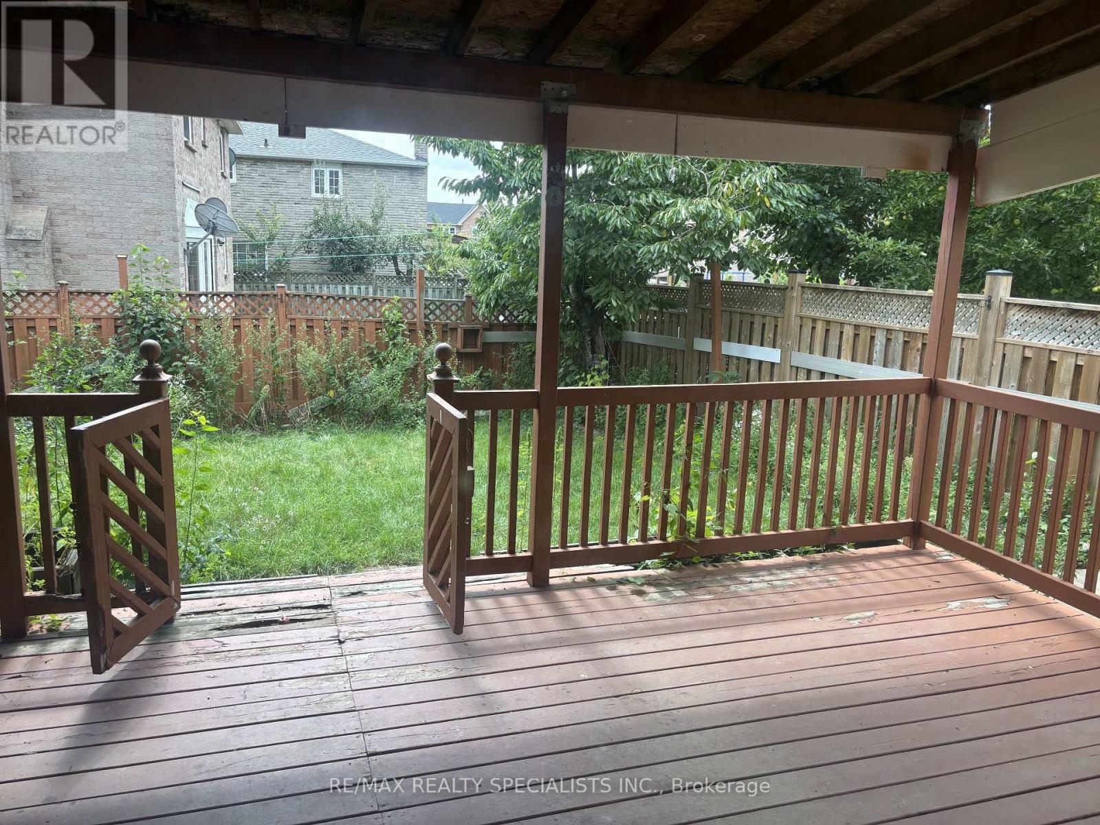 33 Cherrytree Drive, Brampton, Ontario  L6Y 3L7 - Photo 33 - W13698614