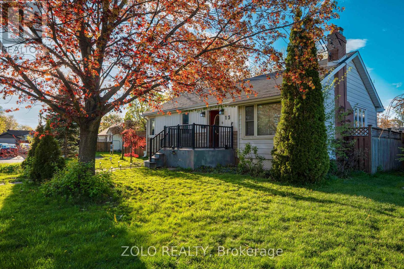 13 FOSTER ROAD, Mississauga, Ontario