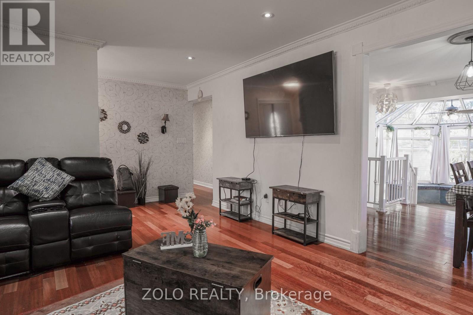 13 Foster Road, Mississauga, Ontario  L4T 1C3 - Photo 14 - W13698624