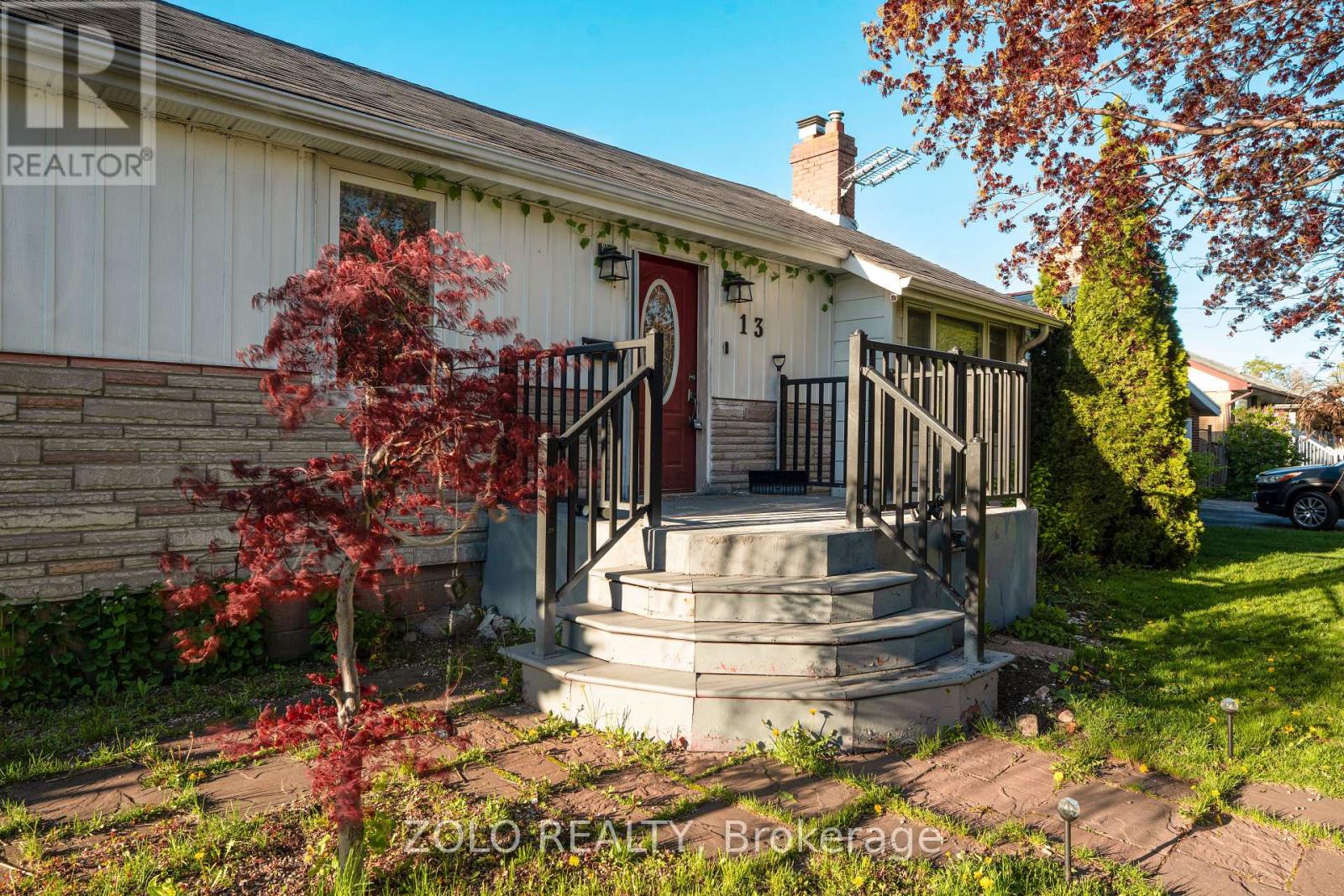 13 Foster Road, Mississauga, Ontario  L4T 1C3 - Photo 5 - W13698624