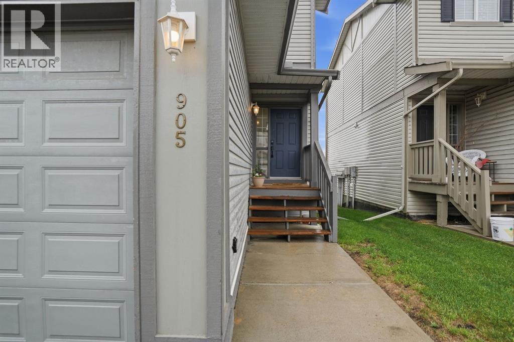 905, 720 Willowbrook Road Nw, Airdrie, Alberta  T4B 2Y9 - Photo 3 - A2316842