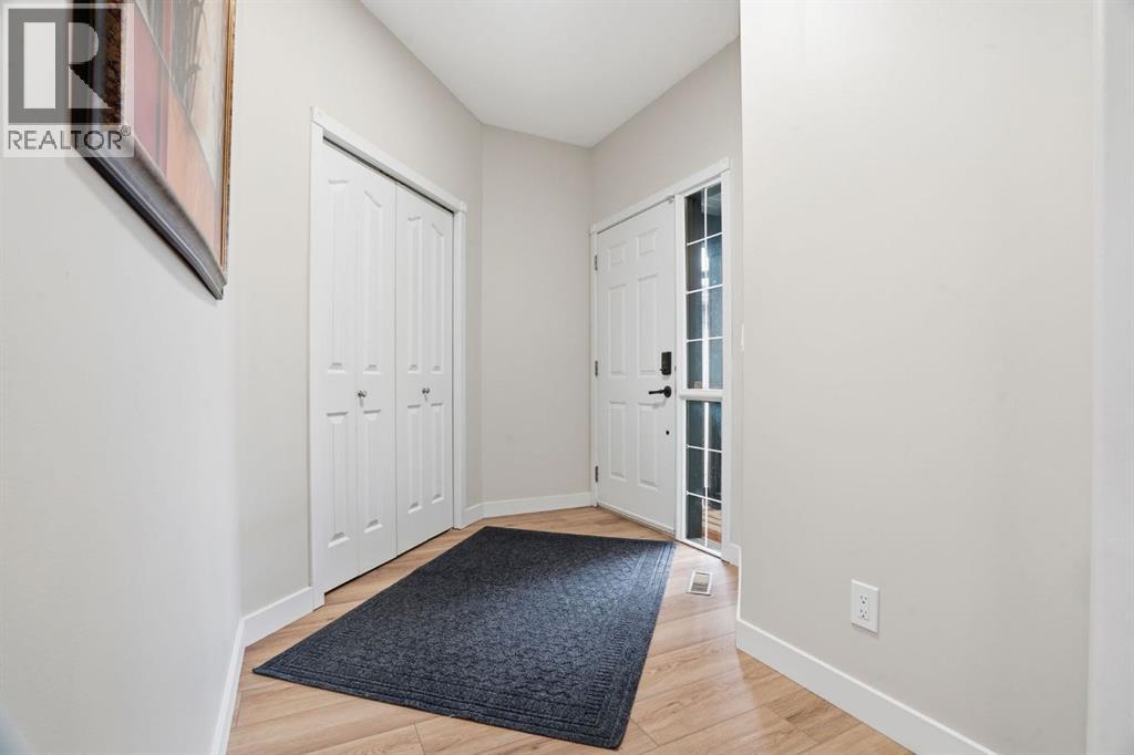 905, 720 Willowbrook Road Nw, Airdrie, Alberta  T4B 2Y9 - Photo 4 - A2316842