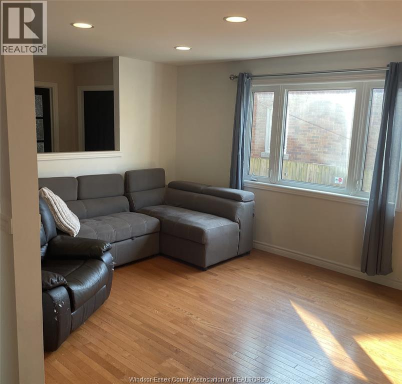 1833 St . Luke Road, Windsor, Ontario  N8W 3W8 - Photo 6 - 26020353