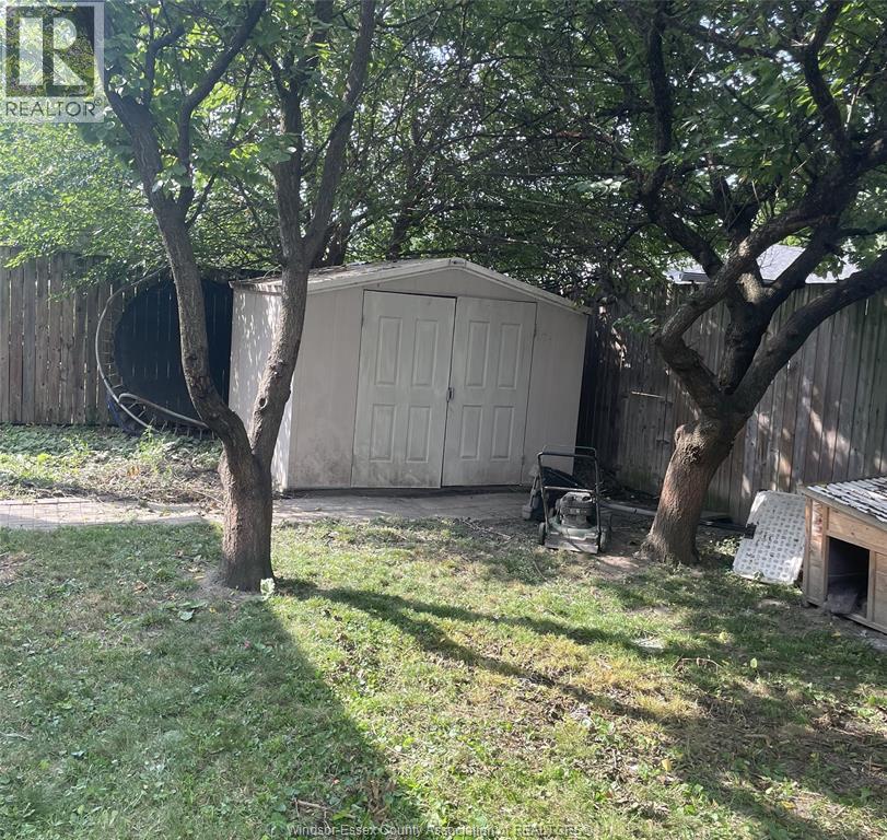 1833 St . Luke Road, Windsor, Ontario  N8W 3W8 - Photo 37 - 26020353
