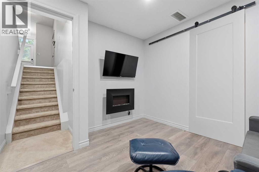 804 Wentworth Villas SW, Calgary, Alberta  T3E 0K6 - Photo 8 - A2337257